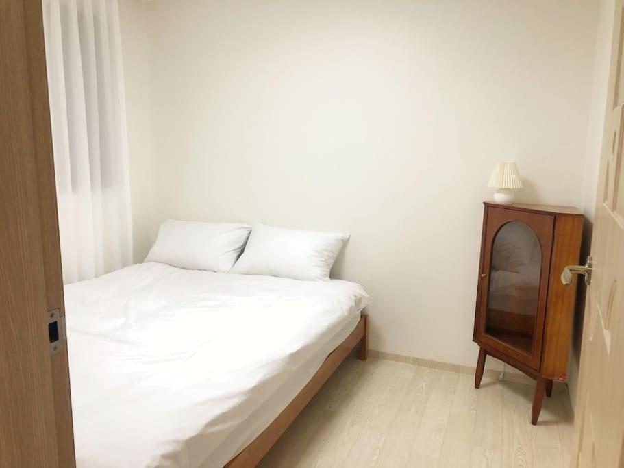 Apartment Hongdae Cozy House 2rooms 3beds Seoul