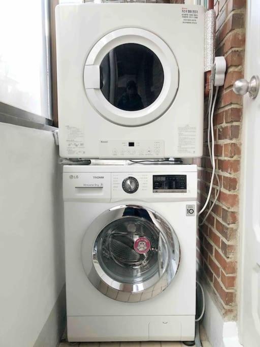 Hongdae Cozy House 2rooms 3beds Seul